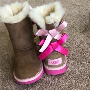 Size 8 toddler Ugg boots